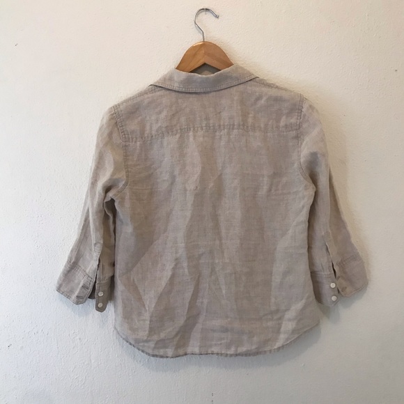 J. CREW woman’s gray button up top - Picture 3 of 4